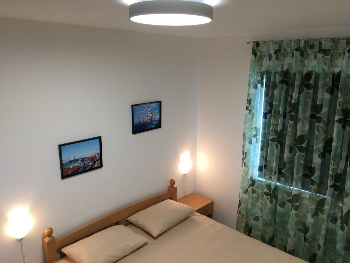 Apartment Vila Lina Vir Zewnętrze zdjęcie