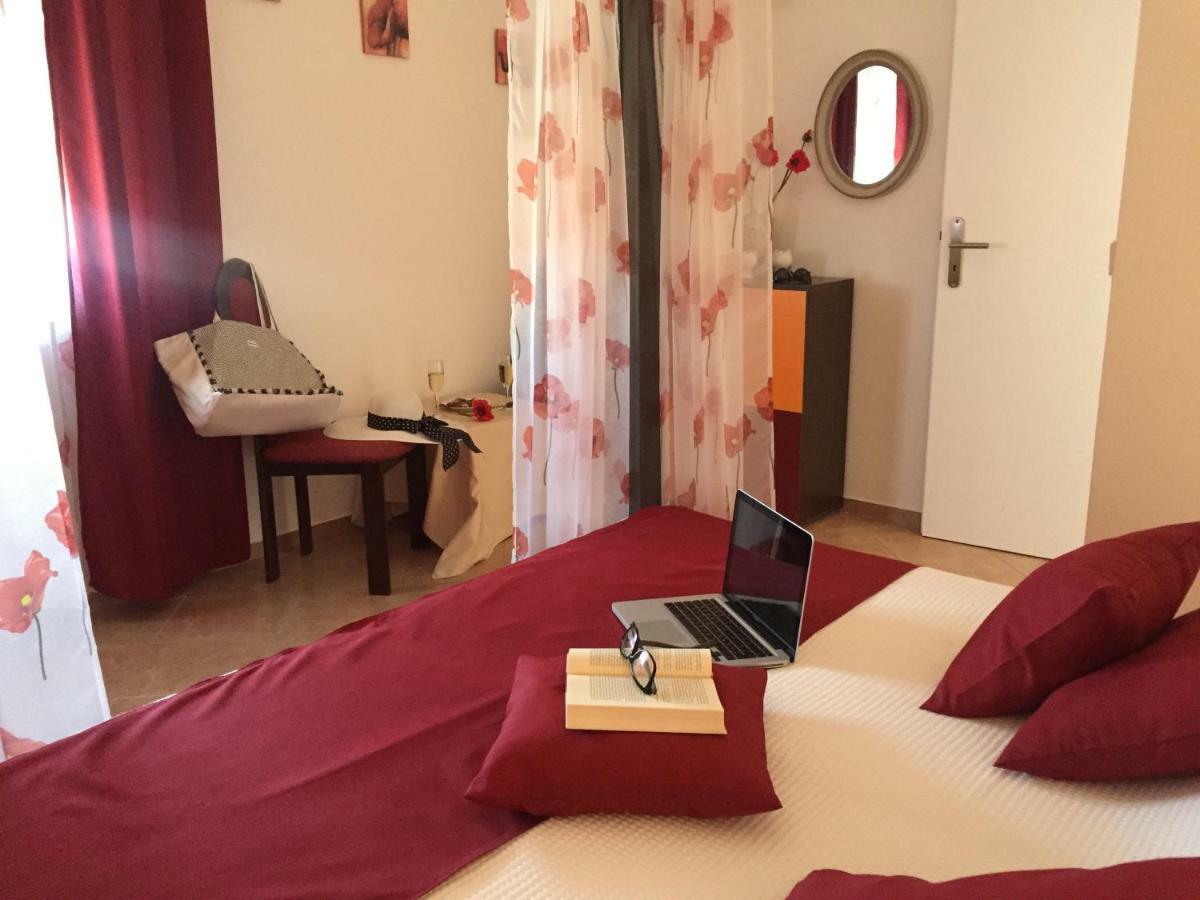 Apartment Vila Lina Vir Zewnętrze zdjęcie
